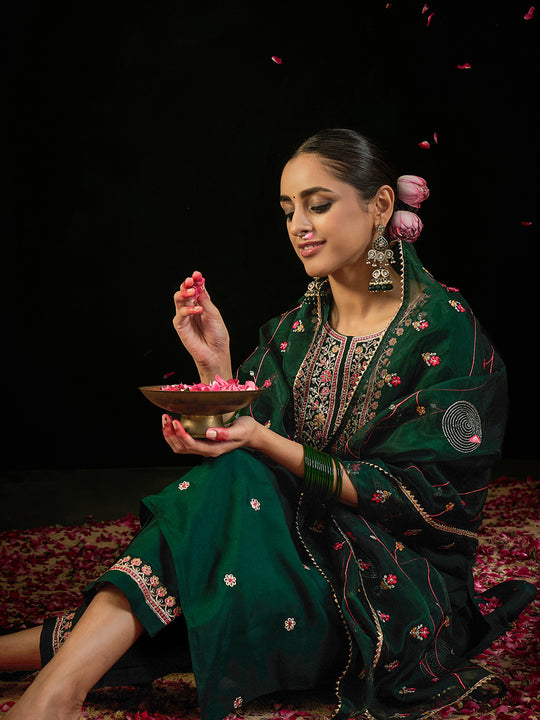 Indo Era Green Floral Embroidered Regular Sequinned Kurta with Trousers & Dupatta