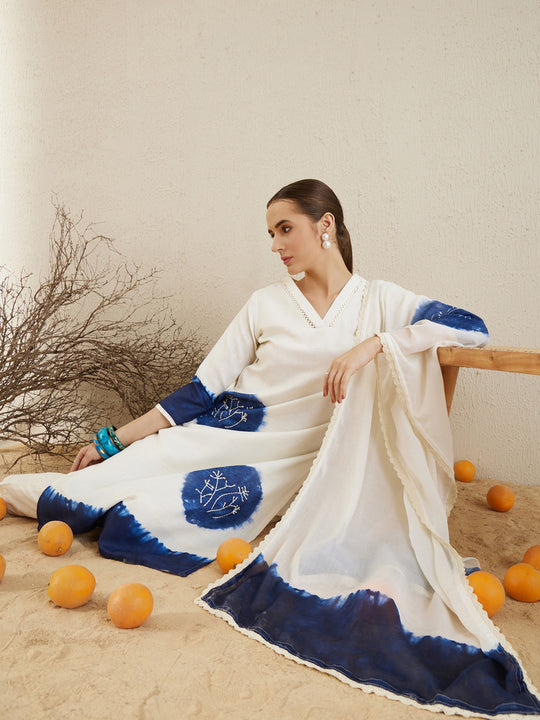 Indo Era Off White Embroidered Straight Kurta Trousers With Dupatta set