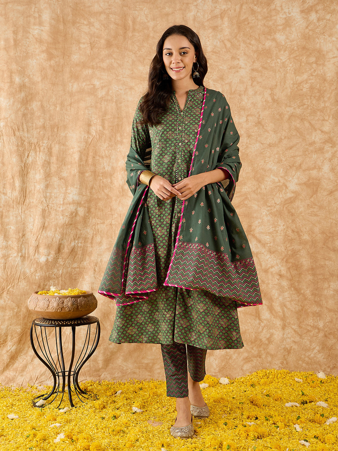 indo era, indoera, indo era kurta, heeramandi dress, heeramandi, dress for women, kurta for women, kurtaset for women, indo era kurta set, indo era suit, anarkali kurta, salwar suit, sharara set, cotton kurta, dress for women, kurta for women, birthday dress for women, gown for women, formal dress for women, party wear for women, summer dress, female kurti, cotton dress for women, kurta with dupatta, dressing style, casual look, new arrival for women, Green suit