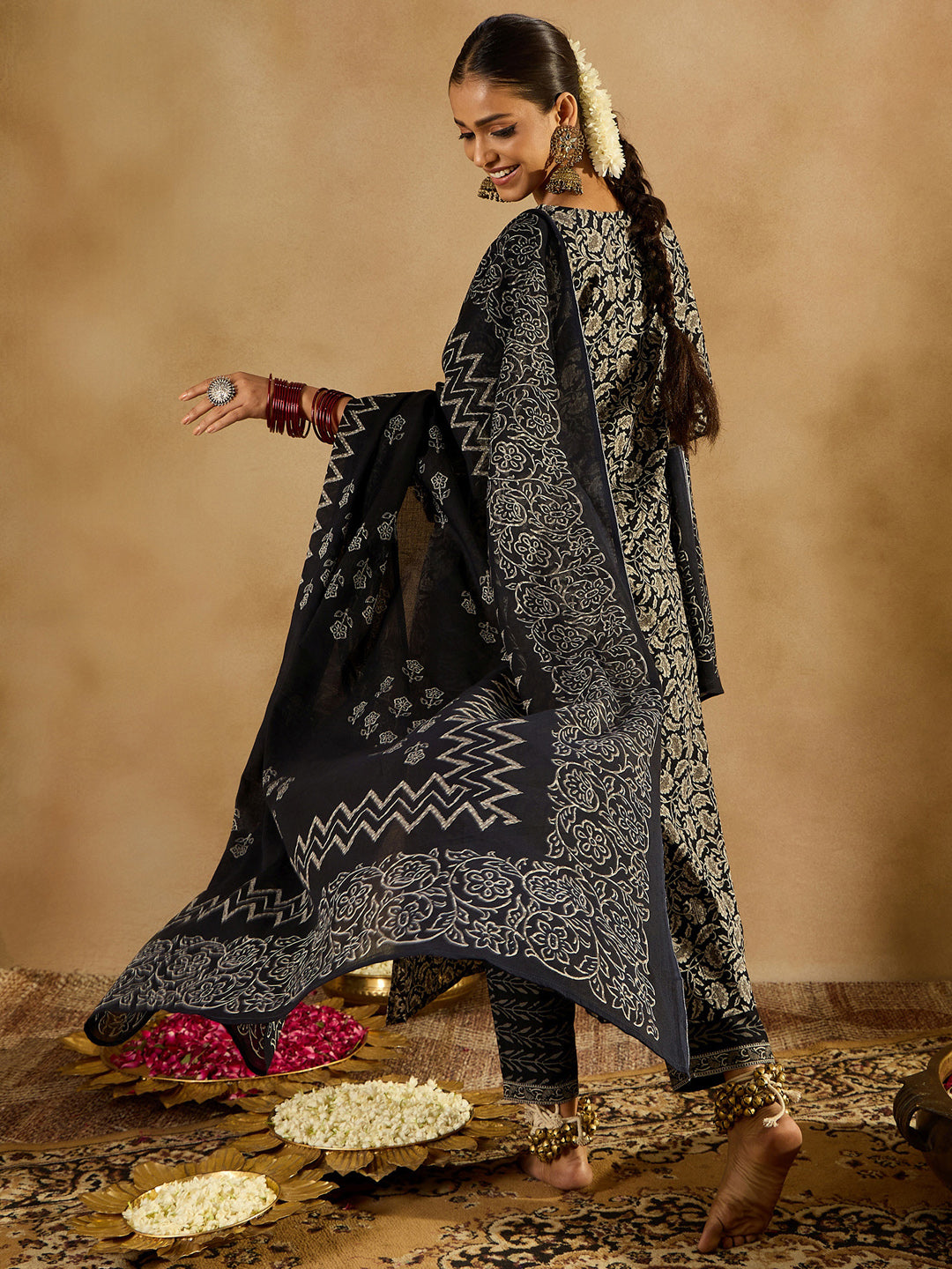 indo era, indoera, indo era kurta, heeramandi dress, heeramandi, dress for women, kurta for women, kurtaset for women, indo era kurta set, indo era suit, anarkali kurta, salwar suit, sharara set, cotton kurta, dress for women, kurta for women, birthday dress for women, gown for women, formal dress for women, party wear for women, summer dress, female kurti, cotton dress for women, kurta with dupatta, dressing style, casual look, new arrival for women, Black suit