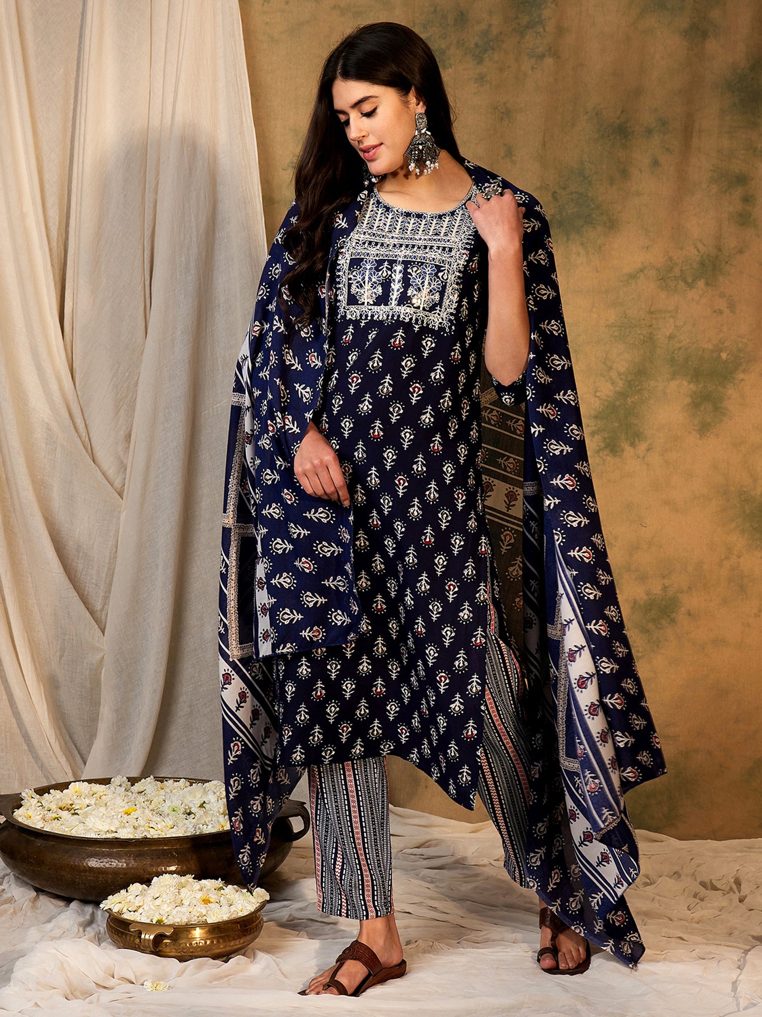 indo era, indoera, indo era kurta, heeramandi dress, heeramandi, dress for women, kurta for women, kurtaset for women, indo era kurta set, indo era suit, anarkali kurta, salwar suit, sharara set, cotton kurta, dress for women, kurta for women, birthday dress for women, gown for women, formal dress for women, party wear for women, summer dress, female kurti, cotton dress for women, kurta with dupatta, dressing style, casual look, new arrival for women, Navy Blue suit