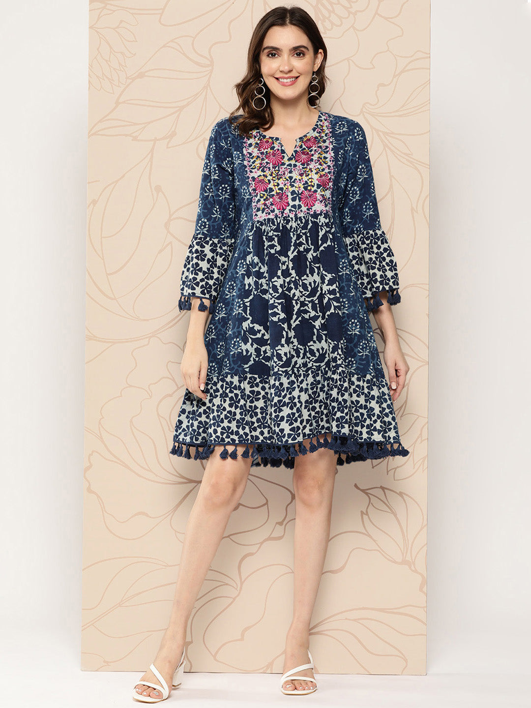 holi outfit for women, holi outfit ideas, holi outfit for men, holi outfit for girls, holi outfit for baby girl, holi outfit for baby boy, holi outfit pinterest, holi outfit ideas men, holi outfits for kids, Eid Outfits, Eid Collection, New Kurta Sets, Salwar Suits for Eid, women's day outfit ideas, women's day outfits, Co-Ords, V-Neck dresses, Round Neck suits, Cotton Kurta Sets, Heavy Outfits For Eid, Pakistani Outfits, Pakistani Kurta Sets, Pakistani Dresses for women