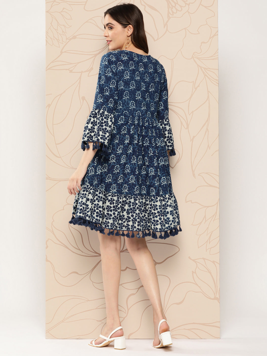holi outfit for women, holi outfit ideas, holi outfit for men, holi outfit for girls, holi outfit for baby girl, holi outfit for baby boy, holi outfit pinterest, holi outfit ideas men, holi outfits for kids, Eid Outfits, Eid Collection, New Kurta Sets, Salwar Suits for Eid, women's day outfit ideas, women's day outfits, Co-Ords, V-Neck dresses, Round Neck suits, Cotton Kurta Sets, Heavy Outfits For Eid, Pakistani Outfits, Pakistani Kurta Sets, Pakistani Dresses for women