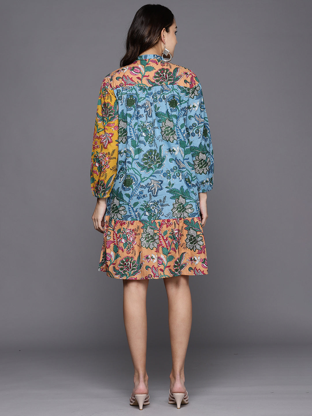 holi outfit for women, holi outfit ideas, holi outfit for men, holi outfit for girls, holi outfit for baby girl, holi outfit for baby boy, holi outfit pinterest, holi outfit ideas men, holi outfits for kids, Eid Outfits, Eid Collection, New Kurta Sets, Salwar Suits for Eid, women's day outfit ideas, women's day outfits, Co-Ords, V-Neck dresses, Round Neck suits, Cotton Kurta Sets, Heavy Outfits For Eid, Pakistani Outfits, Pakistani Kurta Sets, Pakistani Dresses for women