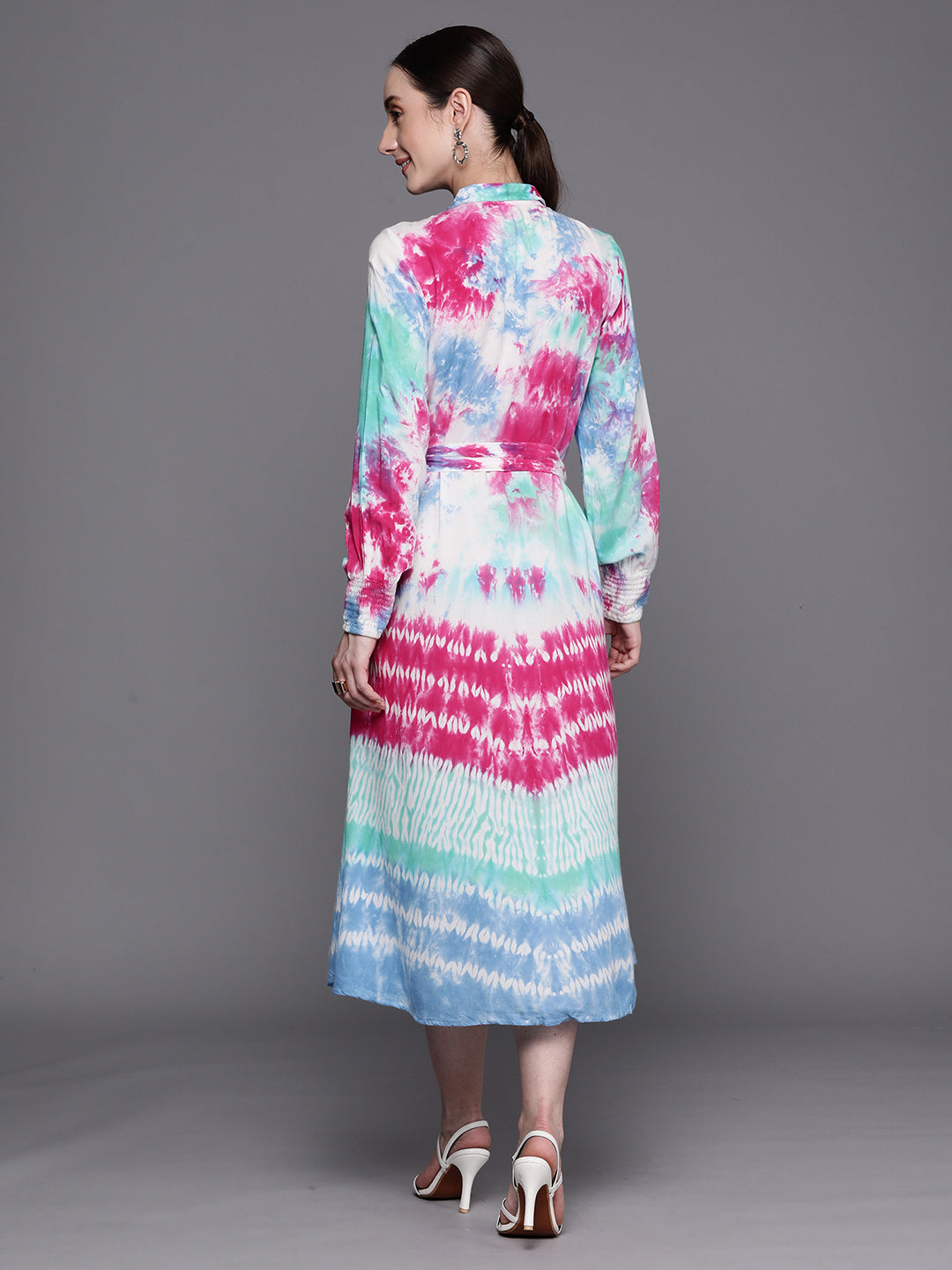 holi outfit for women, holi outfit ideas, holi outfit for men, holi outfit for girls, holi outfit for baby girl, holi outfit for baby boy, holi outfit pinterest, holi outfit ideas men, holi outfits for kids, Eid Outfits, Eid Collection, New Kurta Sets, Salwar Suits for Eid, women's day outfit ideas, women's day outfits, Co-Ords, V-Neck dresses, Round Neck suits, Cotton Kurta Sets, Heavy Outfits For Eid, Pakistani Outfits, Pakistani Kurta Sets, Pakistani Dresses for women