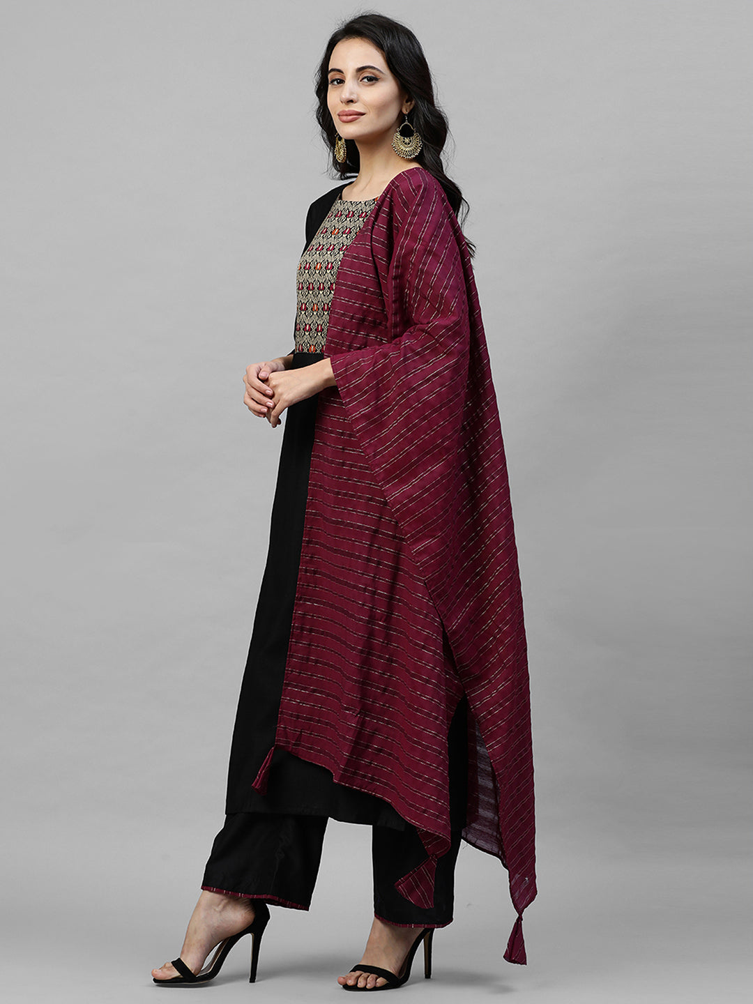 holi outfit for women, holi outfit ideas, holi outfit for men, holi outfit for girls, holi outfit for baby girl, holi outfit for baby boy, holi outfit pinterest, holi outfit ideas men, holi outfits for kids, Eid Outfits, Eid Collection, New Kurta Sets, Salwar Suits for Eid, women's day outfit ideas, women's day outfits, Co-Ords, V-Neck dresses, Round Neck suits, Cotton Kurta Sets, Heavy Outfits For Eid, Pakistani Outfits, Pakistani Kurta Sets, Pakistani Dresses for women