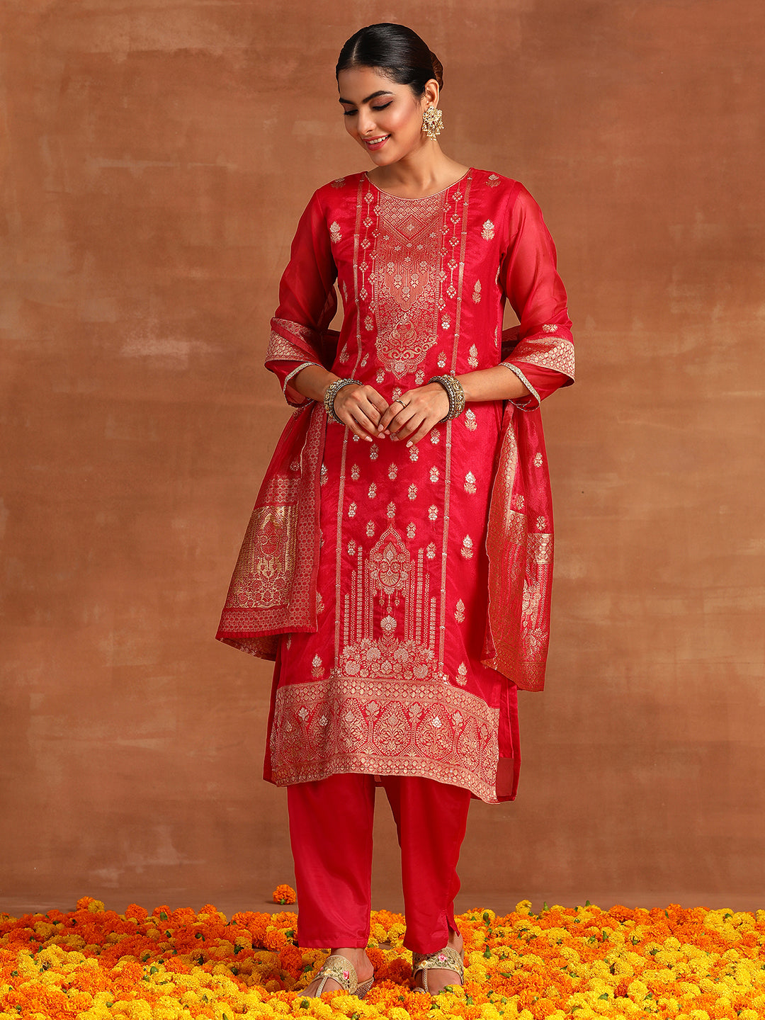 holi outfit for women, holi outfit ideas, holi outfit for men, holi outfit for girls, holi outfit for baby girl, holi outfit for baby boy, holi outfit pinterest, holi outfit ideas men, holi outfits for kids, Eid Outfits, Eid Collection, New Kurta Sets, Salwar Suits for Eid, women's day outfit ideas, women's day outfits, Co-Ords, V-Neck dresses, Round Neck suits, Cotton Kurta Sets, Heavy Outfits For Eid, Pakistani Outfits, Pakistani Kurta Sets, Pakistani Dresses for women