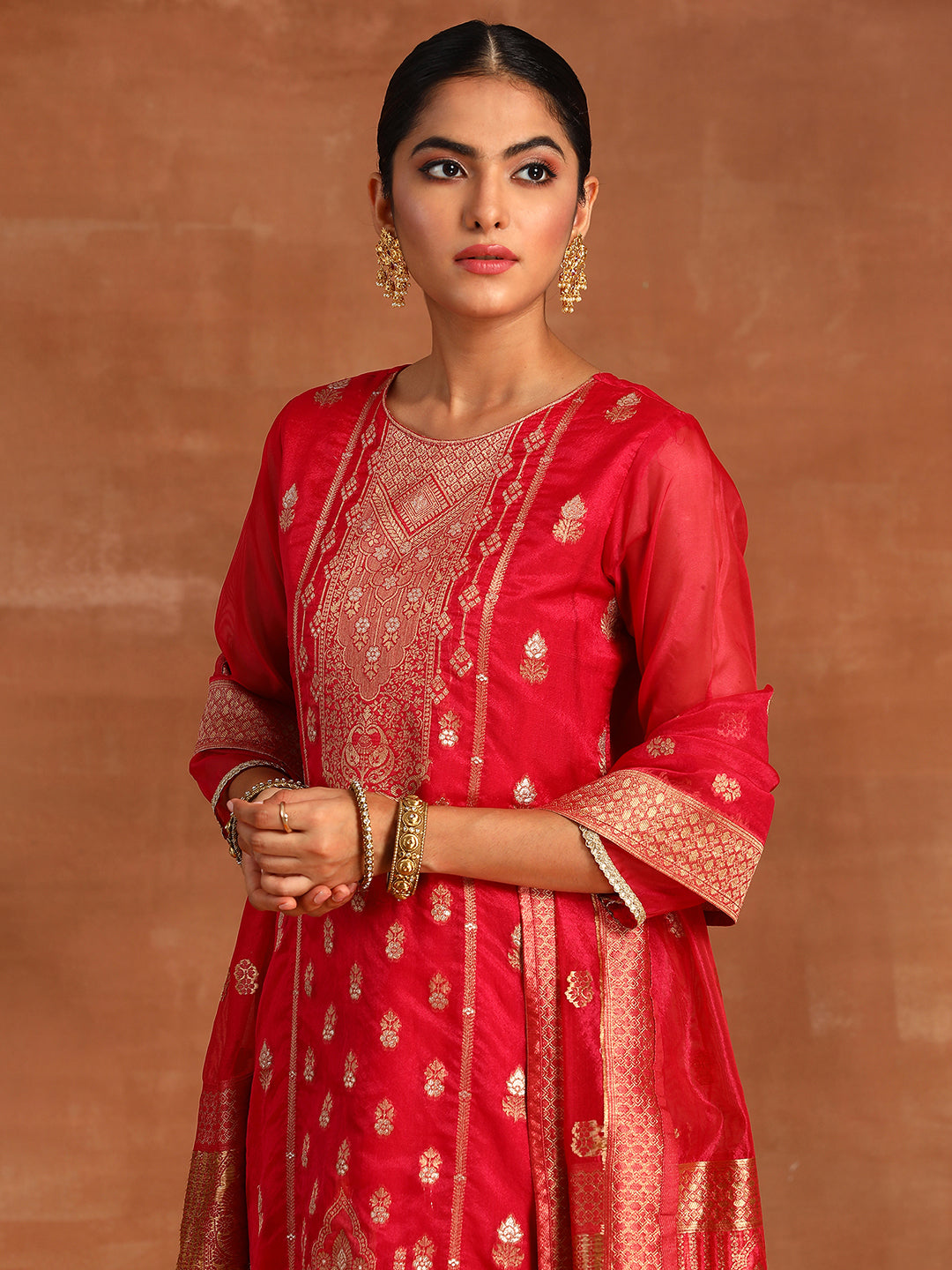 holi outfit for women, holi outfit ideas, holi outfit for men, holi outfit for girls, holi outfit for baby girl, holi outfit for baby boy, holi outfit pinterest, holi outfit ideas men, holi outfits for kids, Eid Outfits, Eid Collection, New Kurta Sets, Salwar Suits for Eid, women's day outfit ideas, women's day outfits, Co-Ords, V-Neck dresses, Round Neck suits, Cotton Kurta Sets, Heavy Outfits For Eid, Pakistani Outfits, Pakistani Kurta Sets, Pakistani Dresses for women
