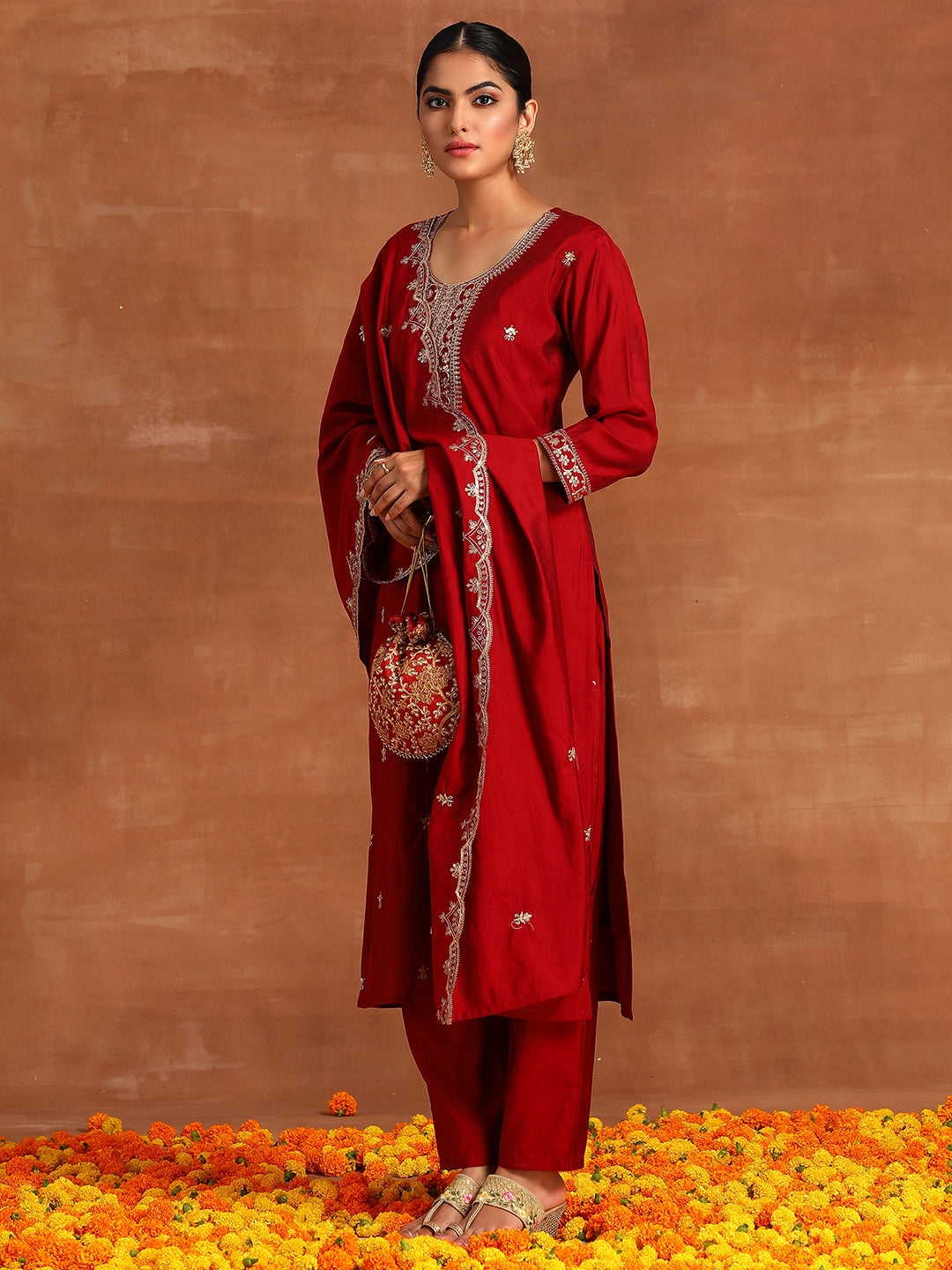 holi outfit for women, holi outfit ideas, holi outfit for men, holi outfit for girls, holi outfit for baby girl, holi outfit for baby boy, holi outfit pinterest, holi outfit ideas men, holi outfits for kids, Eid Outfits, Eid Collection, New Kurta Sets, Salwar Suits for Eid, women's day outfit ideas, women's day outfits, Co-Ords, V-Neck dresses, Round Neck suits, Cotton Kurta Sets, Heavy Outfits For Eid, Pakistani Outfits, Pakistani Kurta Sets, Pakistani Dresses for women