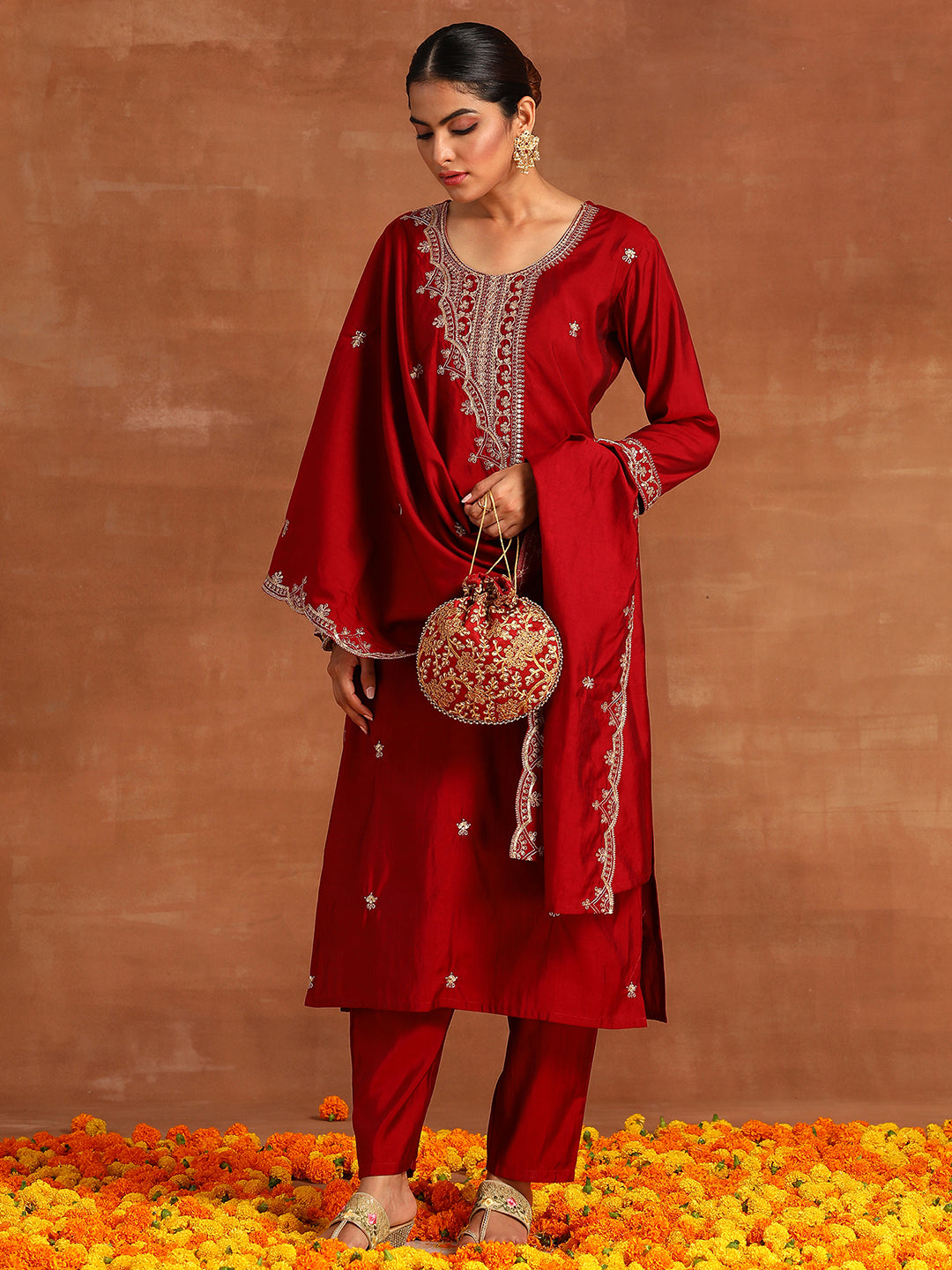 holi outfit for women, holi outfit ideas, holi outfit for men, holi outfit for girls, holi outfit for baby girl, holi outfit for baby boy, holi outfit pinterest, holi outfit ideas men, holi outfits for kids, Eid Outfits, Eid Collection, New Kurta Sets, Salwar Suits for Eid, women's day outfit ideas, women's day outfits, Co-Ords, V-Neck dresses, Round Neck suits, Cotton Kurta Sets, Heavy Outfits For Eid, Pakistani Outfits, Pakistani Kurta Sets, Pakistani Dresses for women