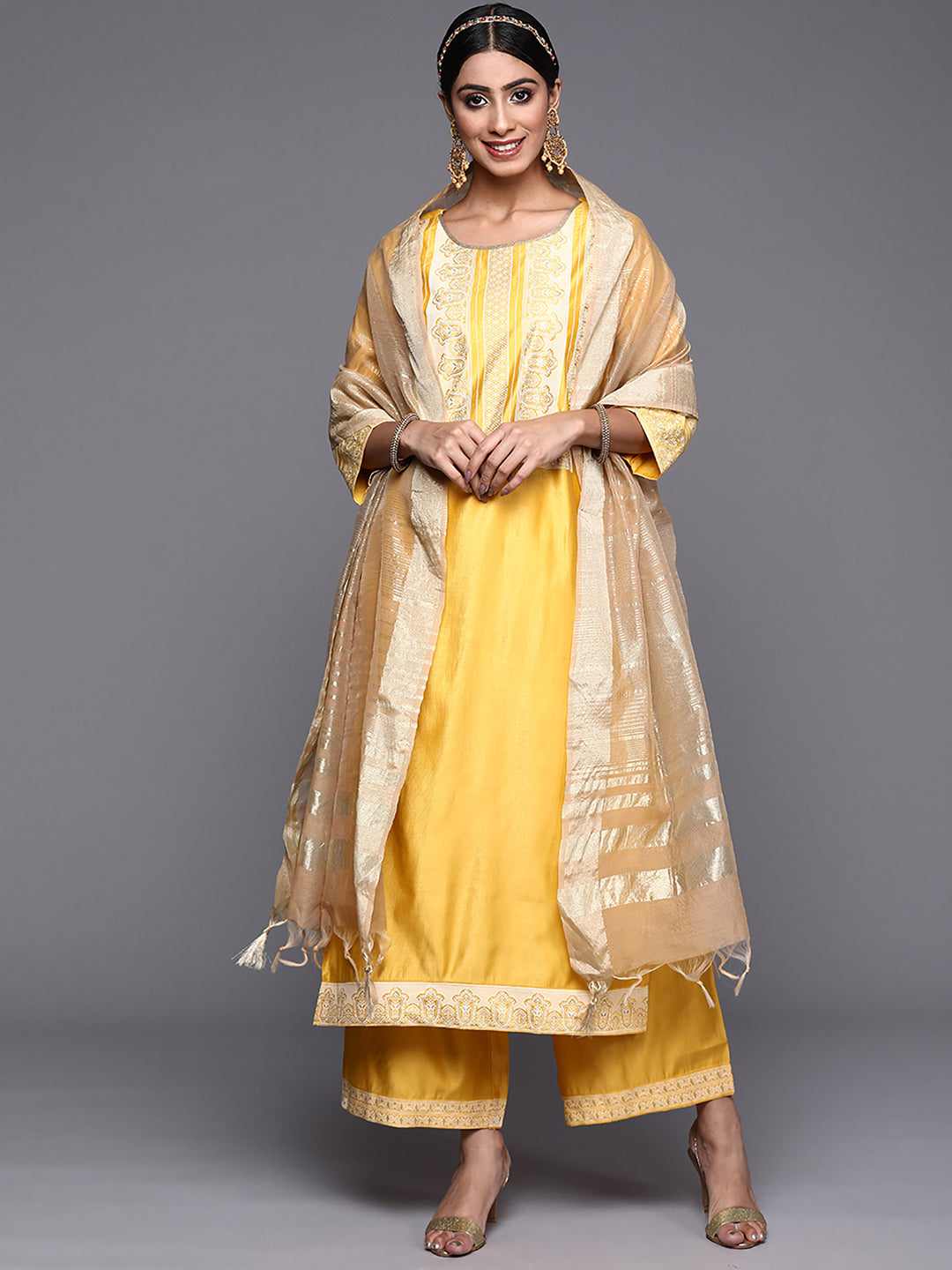 holi outfit for women, holi outfit ideas, holi outfit for men, holi outfit for girls, holi outfit for baby girl, holi outfit for baby boy, holi outfit pinterest, holi outfit ideas men, holi outfits for kids, Eid Outfits, Eid Collection, New Kurta Sets, Salwar Suits for Eid, women's day outfit ideas, women's day outfits, Co-Ords, V-Neck dresses, Round Neck suits, Cotton Kurta Sets, Heavy Outfits For Eid, Pakistani Outfits, Pakistani Kurta Sets, Pakistani Dresses for women
