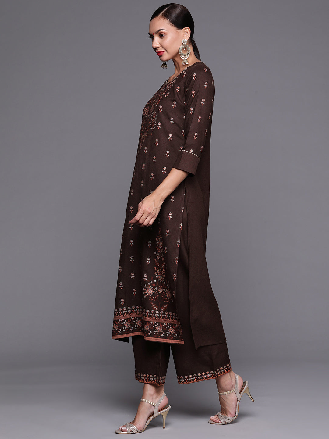 holi outfit for women, holi outfit ideas, holi outfit for men, holi outfit for girls, holi outfit for baby girl, holi outfit for baby boy, holi outfit pinterest, holi outfit ideas men, holi outfits for kids, Eid Outfits, Eid Collection, New Kurta Sets, Salwar Suits for Eid, women's day outfit ideas, women's day outfits, Co-Ords, V-Neck dresses, Round Neck suits, Cotton Kurta Sets, Heavy Outfits For Eid, Pakistani Outfits, Pakistani Kurta Sets, Pakistani Dresses for women
