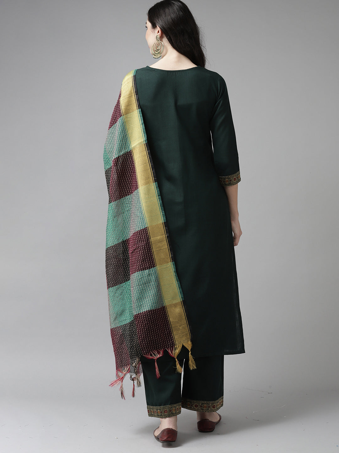 holi outfit for women, holi outfit ideas, holi outfit for men, holi outfit for girls, holi outfit for baby girl, holi outfit for baby boy, holi outfit pinterest, holi outfit ideas men, holi outfits for kids, Eid Outfits, Eid Collection, New Kurta Sets, Salwar Suits for Eid, women's day outfit ideas, women's day outfits, Co-Ords, V-Neck dresses, Round Neck suits, Cotton Kurta Sets, Heavy Outfits For Eid, Pakistani Outfits, Pakistani Kurta Sets, Pakistani Dresses for women