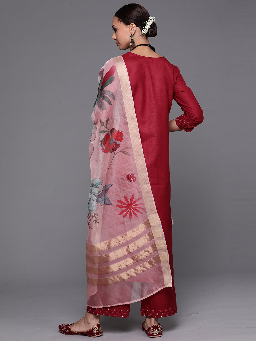 holi outfit for women, holi outfit ideas, holi outfit for men, holi outfit for girls, holi outfit for baby girl, holi outfit for baby boy, holi outfit pinterest, holi outfit ideas men, holi outfits for kids, Eid Outfits, Eid Collection, New Kurta Sets, Salwar Suits for Eid, women's day outfit ideas, women's day outfits, Co-Ords, V-Neck dresses, Round Neck suits, Cotton Kurta Sets, Heavy Outfits For Eid, Pakistani Outfits, Pakistani Kurta Sets, Pakistani Dresses for women