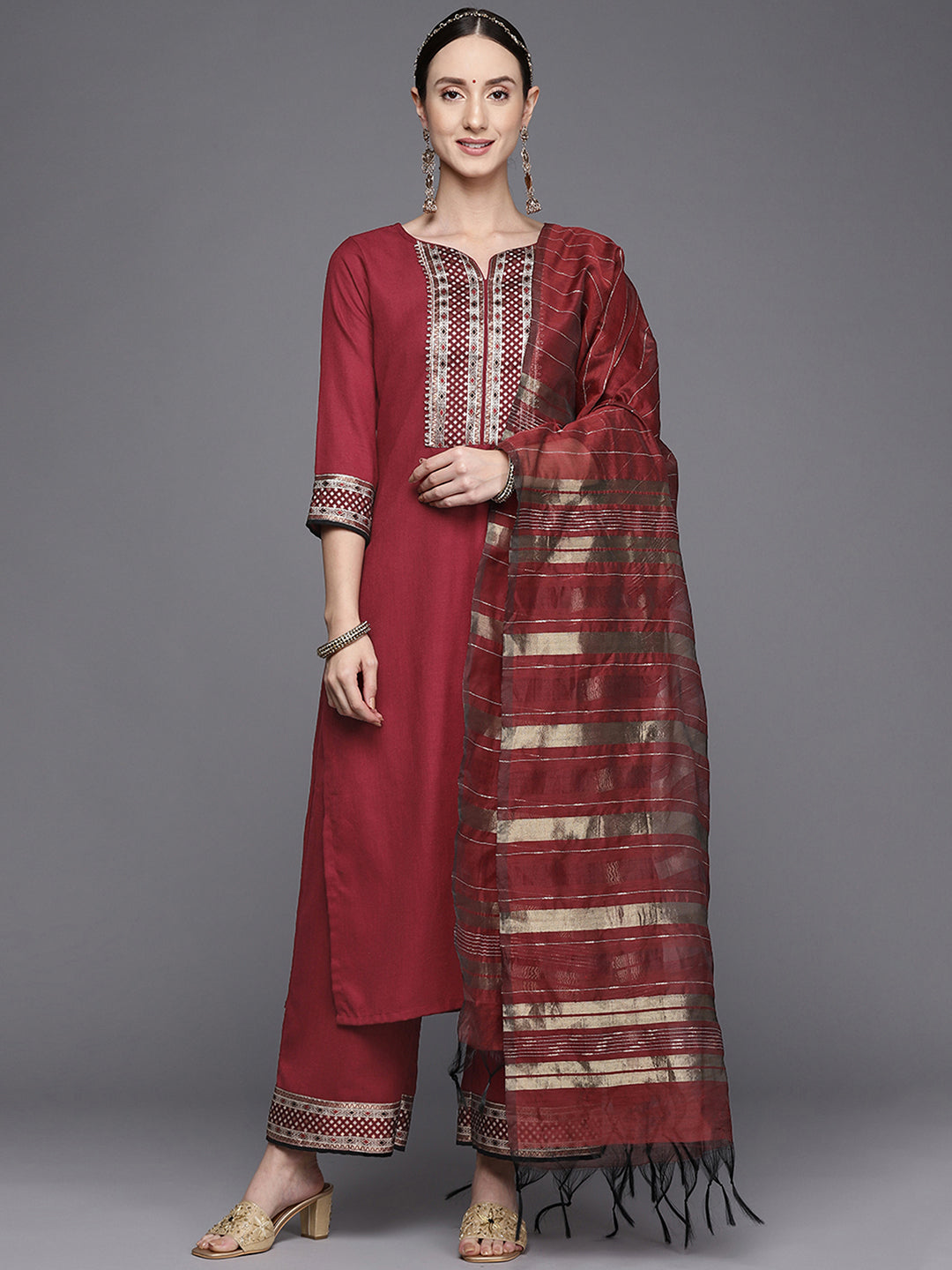 holi outfit for women, holi outfit ideas, holi outfit for men, holi outfit for girls, holi outfit for baby girl, holi outfit for baby boy, holi outfit pinterest, holi outfit ideas men, holi outfits for kids, Eid Outfits, Eid Collection, New Kurta Sets, Salwar Suits for Eid, women's day outfit ideas, women's day outfits, Co-Ords, V-Neck dresses, Round Neck suits, Cotton Kurta Sets, Heavy Outfits For Eid, Pakistani Outfits, Pakistani Kurta Sets, Pakistani Dresses for women