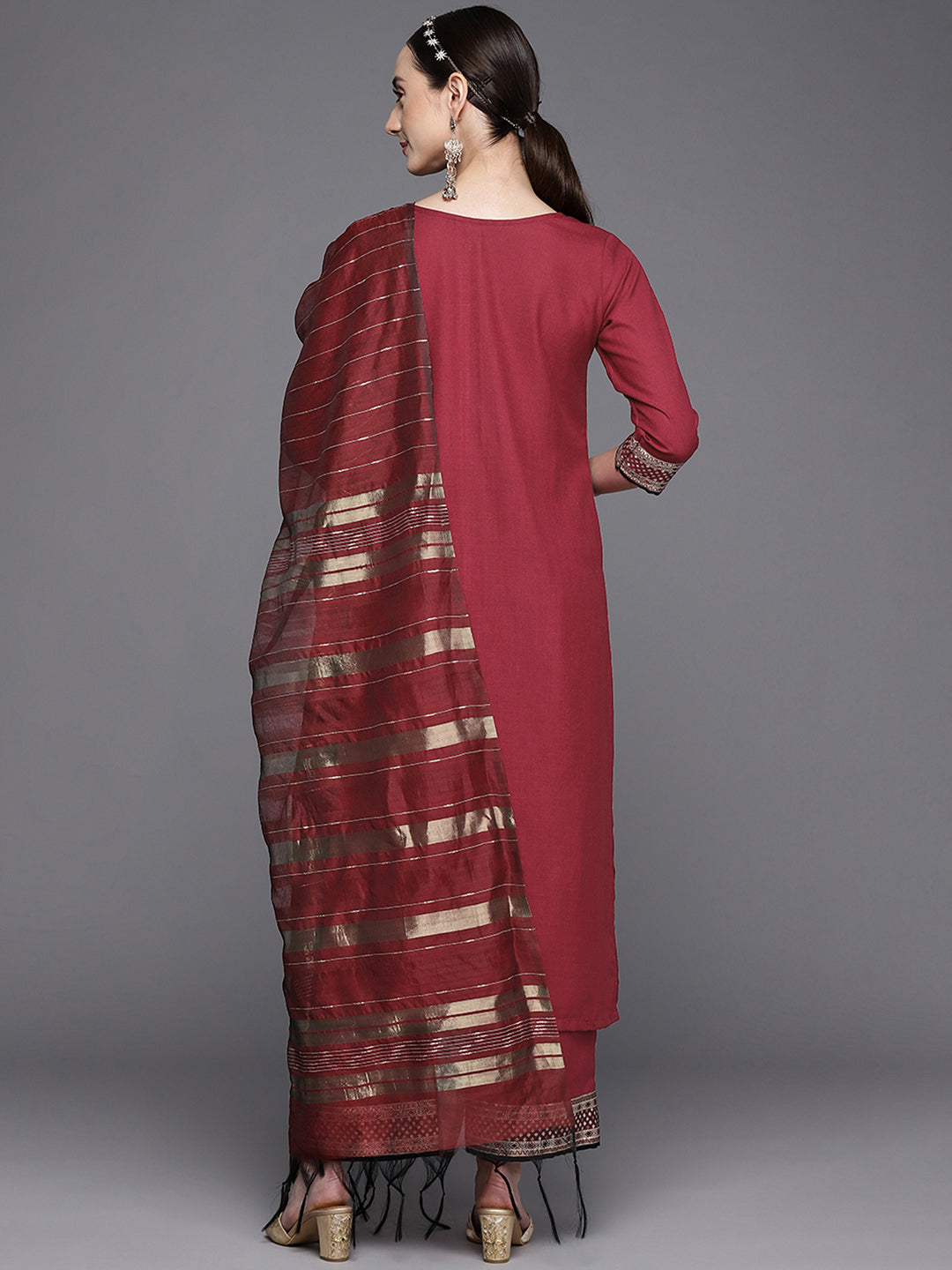 holi outfit for women, holi outfit ideas, holi outfit for men, holi outfit for girls, holi outfit for baby girl, holi outfit for baby boy, holi outfit pinterest, holi outfit ideas men, holi outfits for kids, Eid Outfits, Eid Collection, New Kurta Sets, Salwar Suits for Eid, women's day outfit ideas, women's day outfits, Co-Ords, V-Neck dresses, Round Neck suits, Cotton Kurta Sets, Heavy Outfits For Eid, Pakistani Outfits, Pakistani Kurta Sets, Pakistani Dresses for women