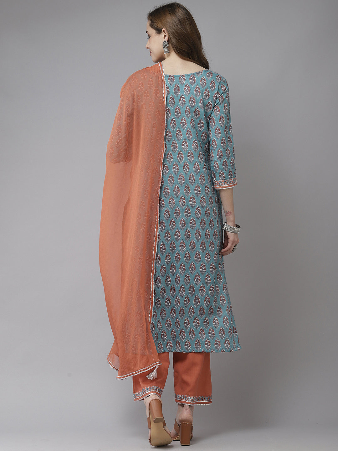 holi outfit for women, holi outfit ideas, holi outfit for men, holi outfit for girls, holi outfit for baby girl, holi outfit for baby boy, holi outfit pinterest, holi outfit ideas men, holi outfits for kids, Eid Outfits, Eid Collection, New Kurta Sets, Salwar Suits for Eid, women's day outfit ideas, women's day outfits, Co-Ords, V-Neck dresses, Round Neck suits, Cotton Kurta Sets, Heavy Outfits For Eid, Pakistani Outfits, Pakistani Kurta Sets, Pakistani Dresses for women