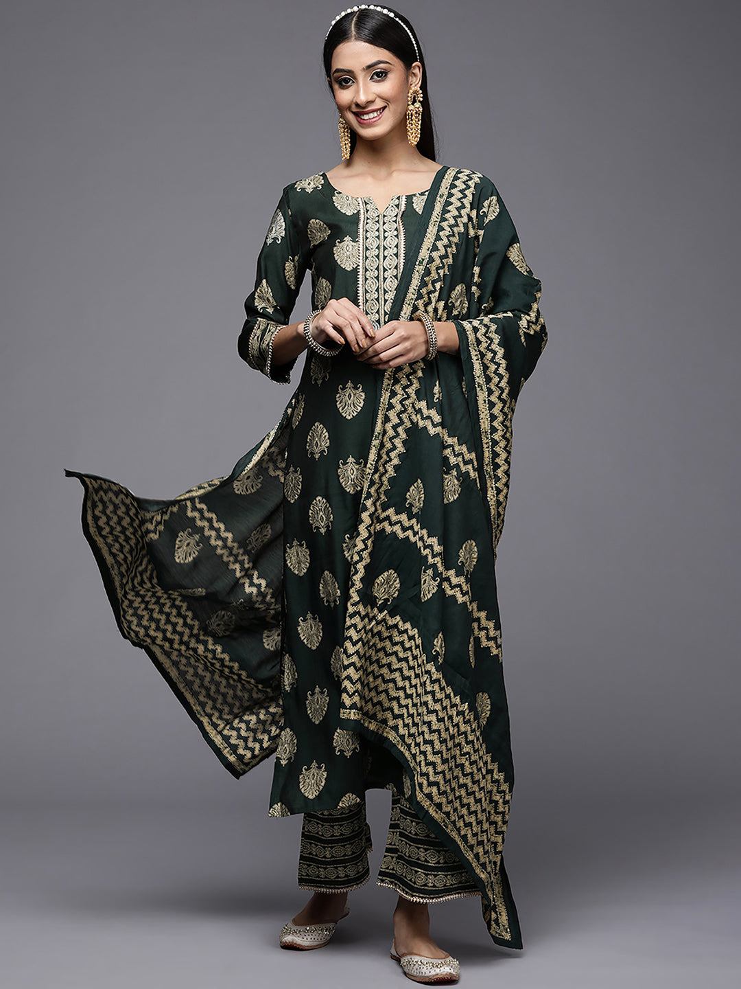 Green Kurta Sets  For women,indo era, indoera, kurta set for women, women kurta set, women suit, summer wear for women, cotton suit set, women cotton kurta, cotton kurta with dupatta