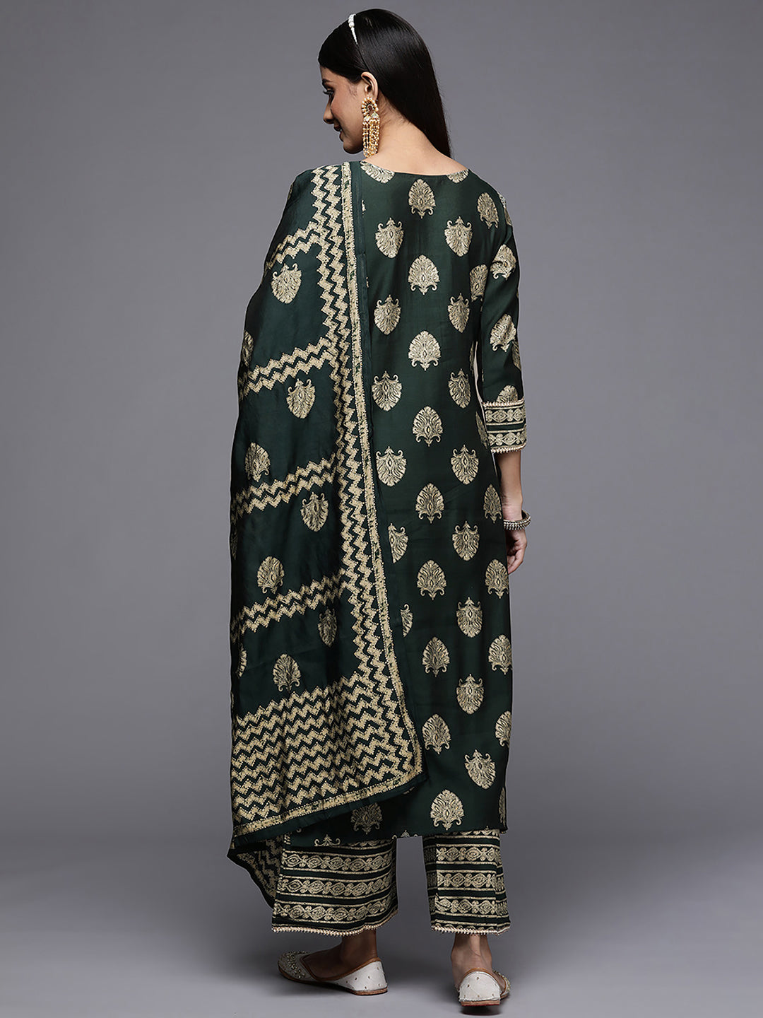 Green Kurta Sets  For women,indo era, indoera, kurta set for women, women kurta set, women suit, summer wear for women, cotton suit set, women cotton kurta, cotton kurta with dupatta