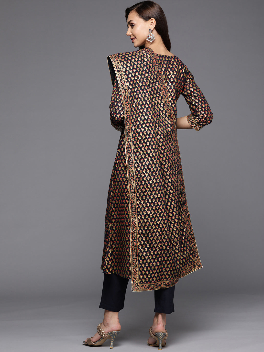 holi outfit for women, holi outfit ideas, holi outfit for men, holi outfit for girls, holi outfit for baby girl, holi outfit for baby boy, holi outfit pinterest, holi outfit ideas men, holi outfits for kids, Eid Outfits, Eid Collection, New Kurta Sets, Salwar Suits for Eid, women's day outfit ideas, women's day outfits, Co-Ords, V-Neck dresses, Round Neck suits, Cotton Kurta Sets, Heavy Outfits For Eid, Pakistani Outfits, Pakistani Kurta Sets, Pakistani Dresses for women