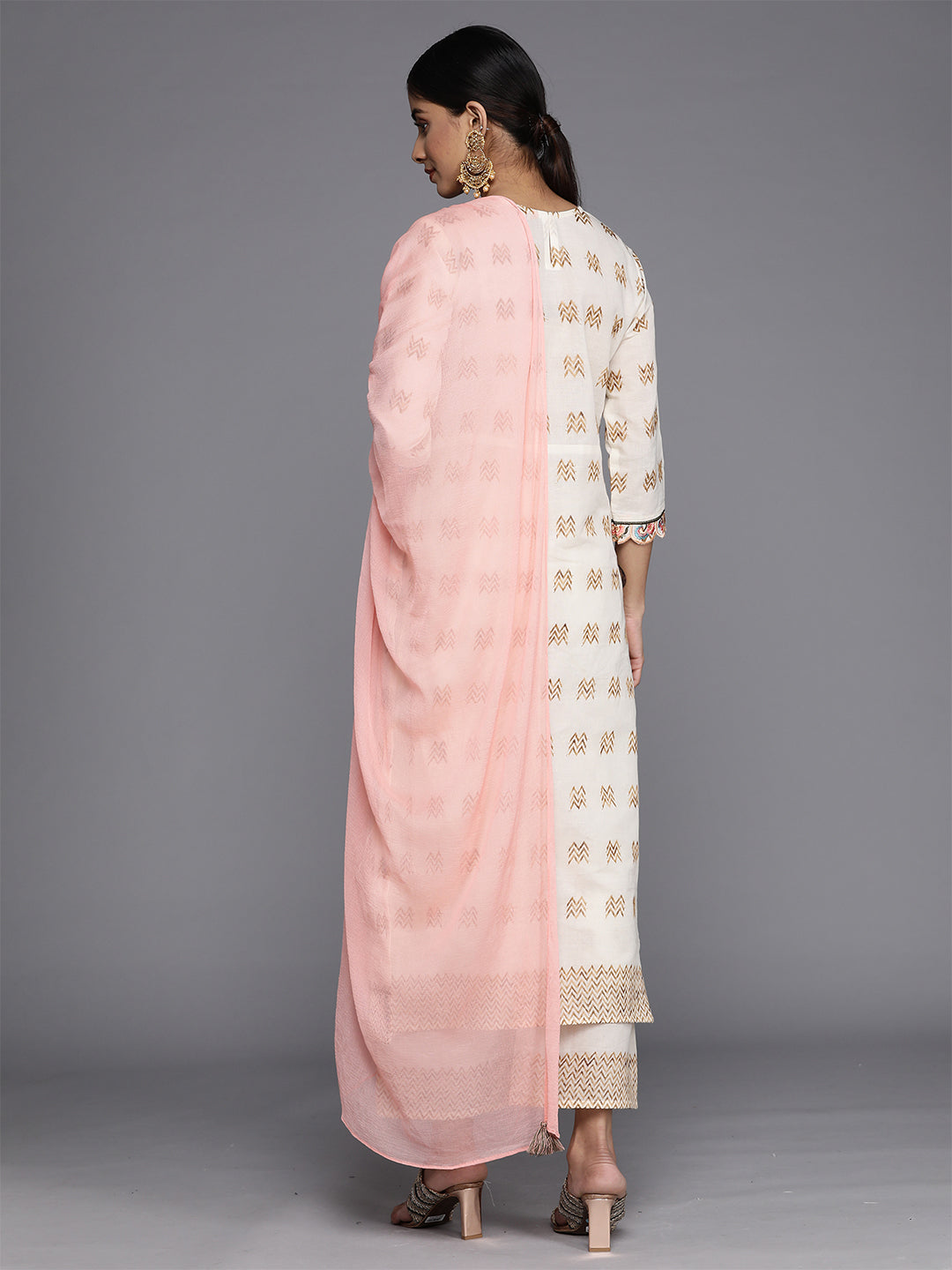 holi outfit for women, holi outfit ideas, holi outfit for men, holi outfit for girls, holi outfit for baby girl, holi outfit for baby boy, holi outfit pinterest, holi outfit ideas men, holi outfits for kids, Eid Outfits, Eid Collection, New Kurta Sets, Salwar Suits for Eid, women's day outfit ideas, women's day outfits, Co-Ords, V-Neck dresses, Round Neck suits, Cotton Kurta Sets, Heavy Outfits For Eid, Pakistani Outfits, Pakistani Kurta Sets, Pakistani Dresses for women
