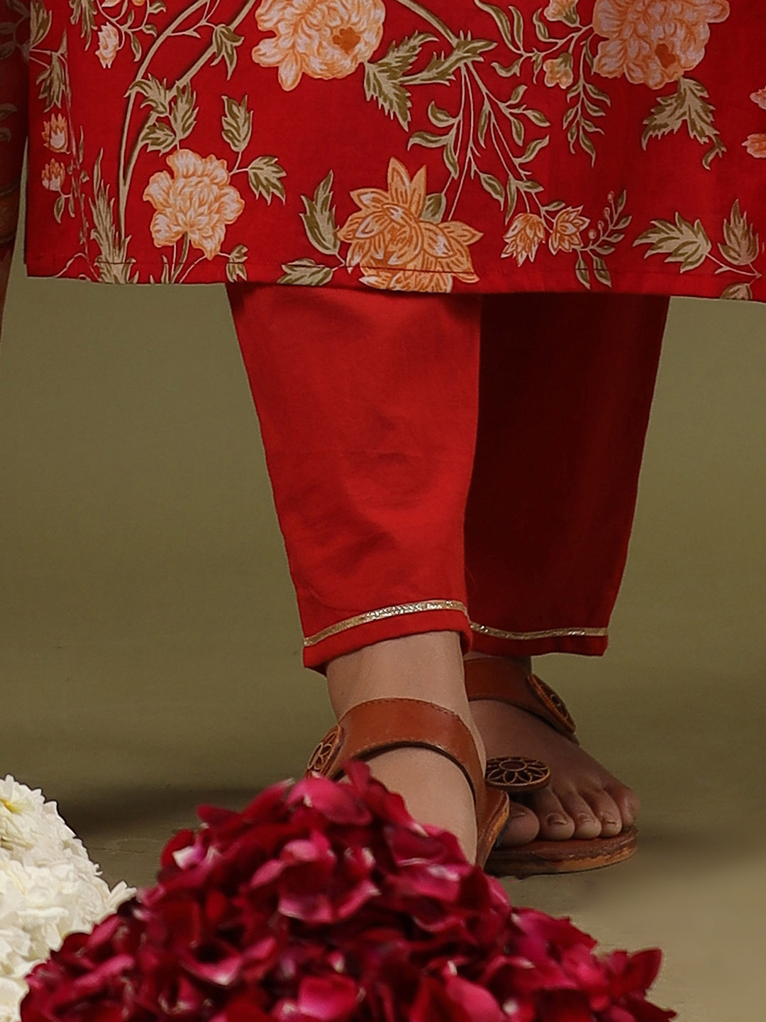 Red Kurta Sets  For women,indo era, indoera, kurta set for women, women kurta set, women suit, summer wear for women, cotton suit set, women cotton kurta, cotton kurta with dupatta