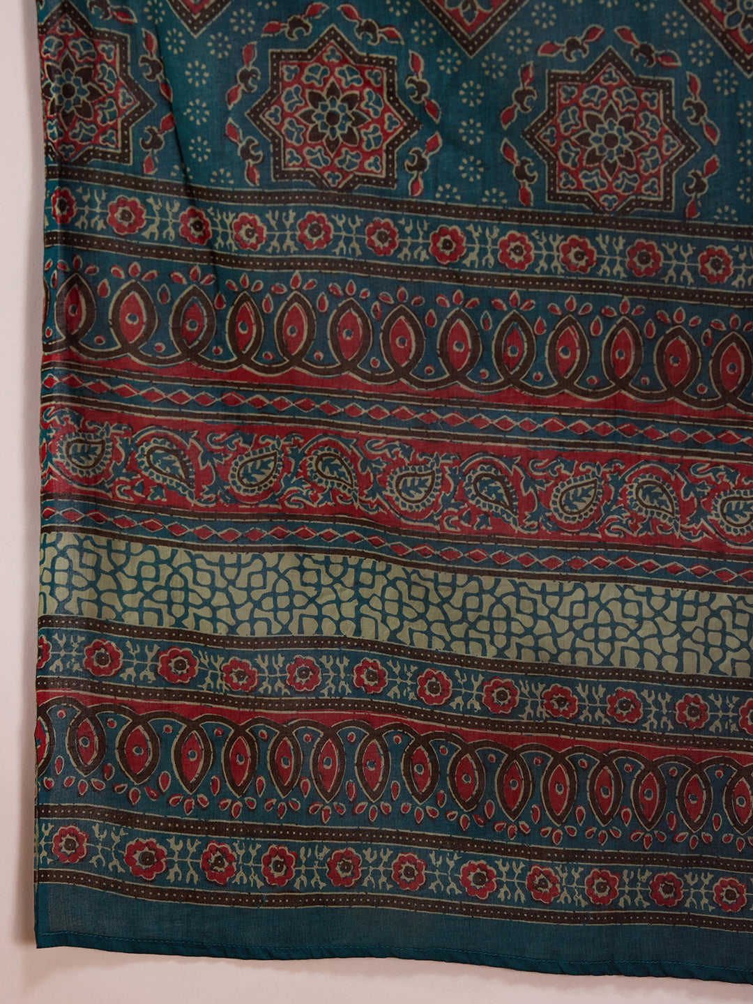 indo era, indoera, indo era kurta, heeramandi dress, heeramandi, dress for women, kurta for women, kurtaset for women, indo era kurta set, indo era suit, anarkali kurta, salwar suit, sharara set, cotton kurta, dress for women, kurta for women, birthday dress for women, gown for women, formal dress for women, party wear for women, summer dress, female kurti, cotton dress for women, kurta with dupatta, dressing style, casual look, new arrival for women,  suit