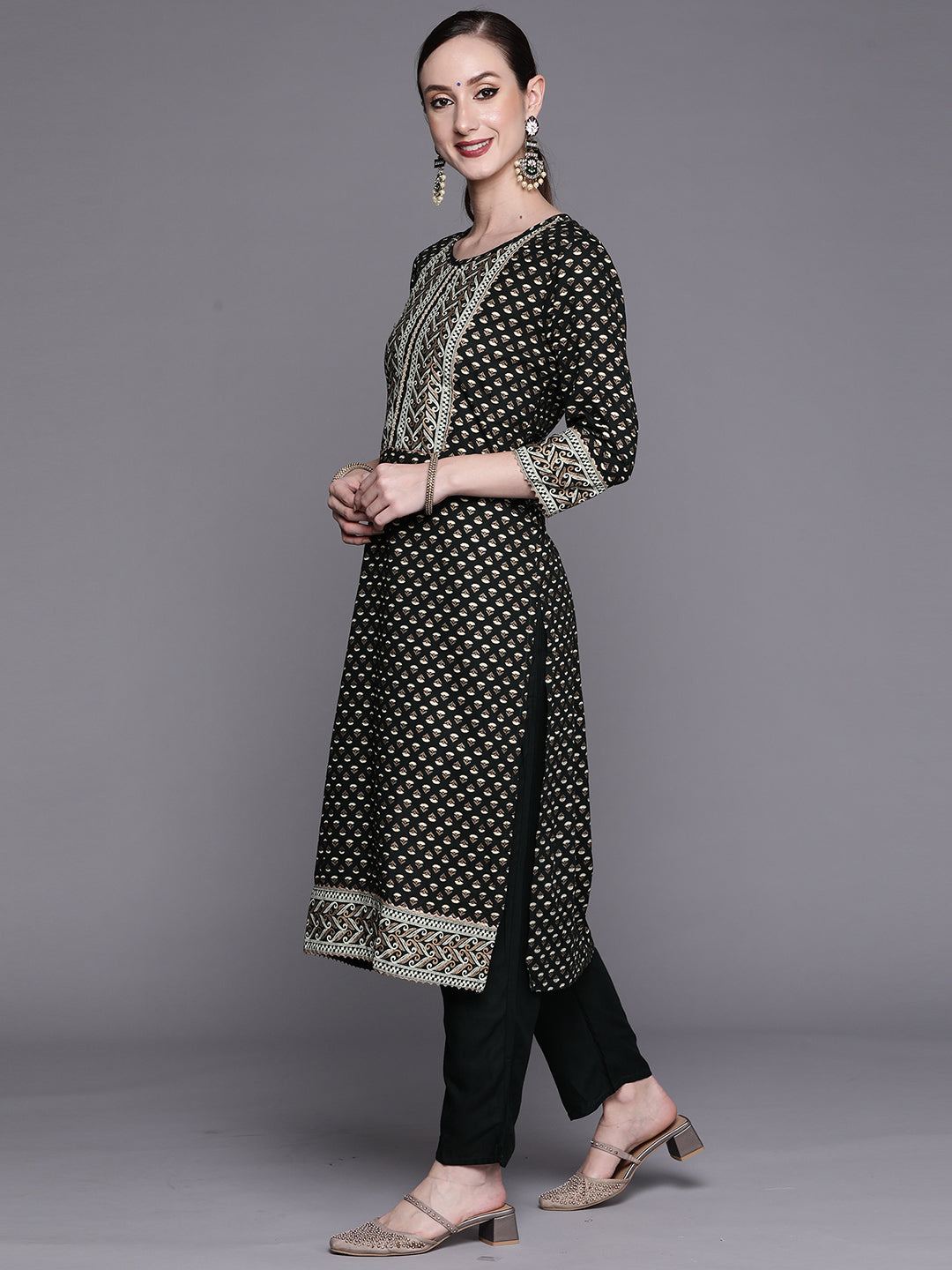 indo era, indoera, indo era kurta, heeramandi dress, heeramandi, dress for women, kurta for women, kurtaset for women, indo era kurta set, indo era suit, anarkali kurta, salwar suit, sharara set, cotton kurta, dress for women, kurta for women, birthday dress for women, gown for women, formal dress for women, party wear for women, summer dress, female kurti, cotton dress for women, kurta with dupatta, dressing style, casual look, new arrival for women, Green suit