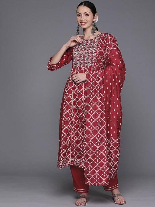 Indo Era Red Floral Embroidered Gotta Patti Kurta with Trousers & Dupatta