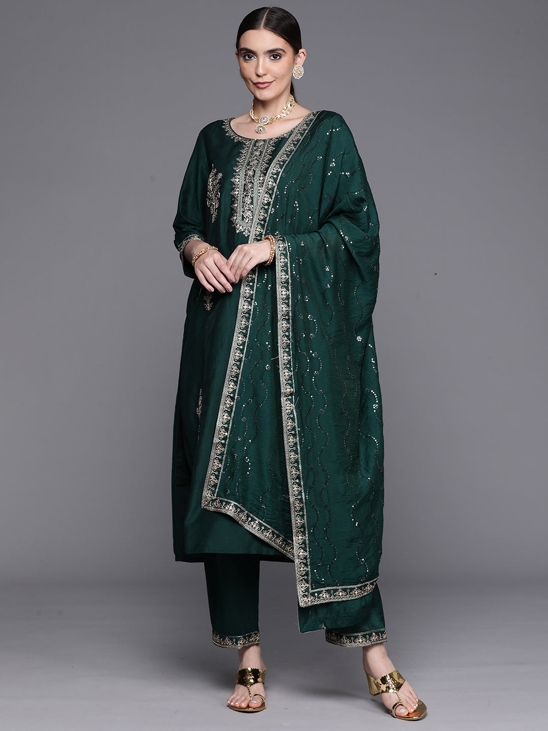 holi outfit for women, holi outfit ideas, holi outfit for men, holi outfit for girls, holi outfit for baby girl, holi outfit for baby boy, holi outfit pinterest, holi outfit ideas men, holi outfits for kids, Eid Outfits, Eid Collection, New Kurta Sets, Salwar Suits for Eid, women's day outfit ideas, women's day outfits, Co-Ords, V-Neck dresses, Round Neck suits, Cotton Kurta Sets, Heavy Outfits For Eid, Pakistani Outfits, Pakistani Kurta Sets, Pakistani Dresses for women