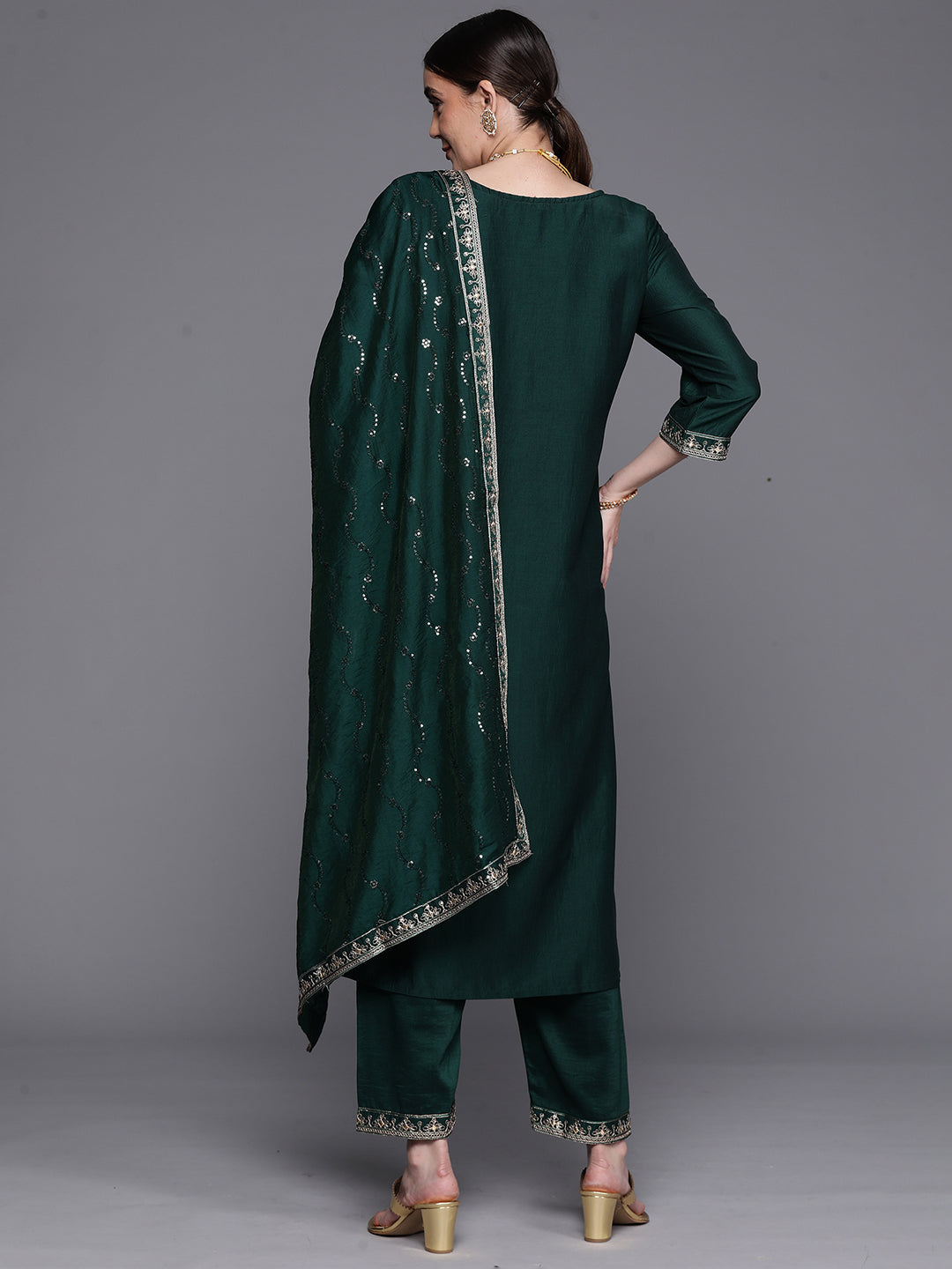 holi outfit for women, holi outfit ideas, holi outfit for men, holi outfit for girls, holi outfit for baby girl, holi outfit for baby boy, holi outfit pinterest, holi outfit ideas men, holi outfits for kids, Eid Outfits, Eid Collection, New Kurta Sets, Salwar Suits for Eid, women's day outfit ideas, women's day outfits, Co-Ords, V-Neck dresses, Round Neck suits, Cotton Kurta Sets, Heavy Outfits For Eid, Pakistani Outfits, Pakistani Kurta Sets, Pakistani Dresses for women