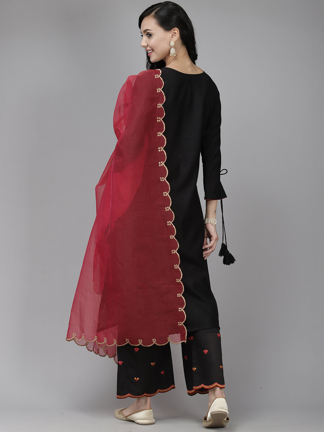 holi outfit for women, holi outfit ideas, holi outfit for men, holi outfit for girls, holi outfit for baby girl, holi outfit for baby boy, holi outfit pinterest, holi outfit ideas men, holi outfits for kids, Eid Outfits, Eid Collection, New Kurta Sets, Salwar Suits for Eid, women's day outfit ideas, women's day outfits, Co-Ords, V-Neck dresses, Round Neck suits, Cotton Kurta Sets, Heavy Outfits For Eid, Pakistani Outfits, Pakistani Kurta Sets, Pakistani Dresses for women