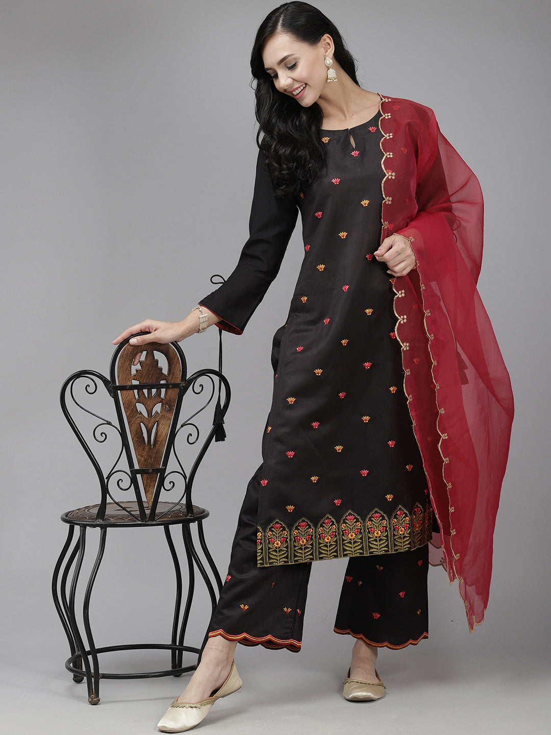 holi outfit for women, holi outfit ideas, holi outfit for men, holi outfit for girls, holi outfit for baby girl, holi outfit for baby boy, holi outfit pinterest, holi outfit ideas men, holi outfits for kids, Eid Outfits, Eid Collection, New Kurta Sets, Salwar Suits for Eid, women's day outfit ideas, women's day outfits, Co-Ords, V-Neck dresses, Round Neck suits, Cotton Kurta Sets, Heavy Outfits For Eid, Pakistani Outfits, Pakistani Kurta Sets, Pakistani Dresses for women