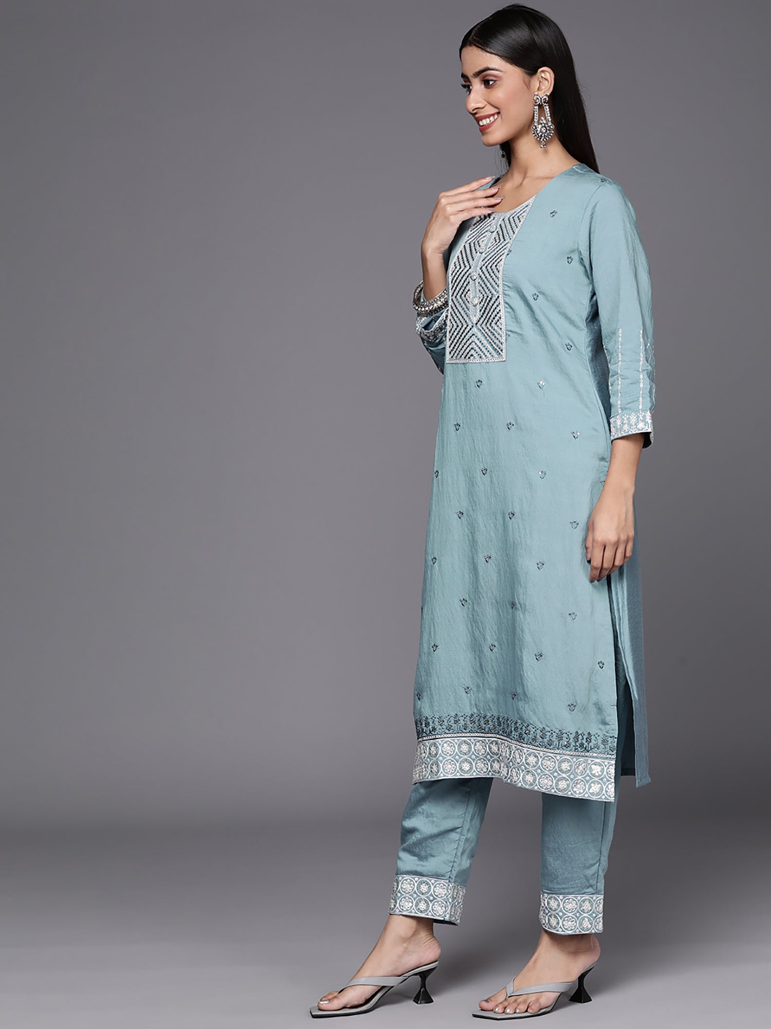 holi outfit for women, holi outfit ideas, holi outfit for men, holi outfit for girls, holi outfit for baby girl, holi outfit for baby boy, holi outfit pinterest, holi outfit ideas men, holi outfits for kids, Eid Outfits, Eid Collection, New Kurta Sets, Salwar Suits for Eid, women's day outfit ideas, women's day outfits, Co-Ords, V-Neck dresses, Round Neck suits, Cotton Kurta Sets, Heavy Outfits For Eid, Pakistani Outfits, Pakistani Kurta Sets, Pakistani Dresses for women