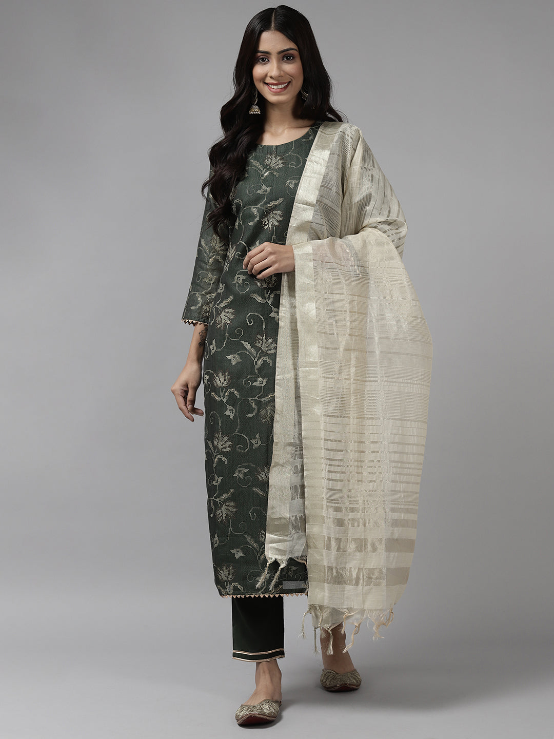 indo era, indoera, indo era kurta, heeramandi dress, heeramandi, dress for women, kurta for women, kurtaset for women, indo era kurta set, indo era suit, anarkali kurta, salwar suit, sharara set, cotton kurta, dress for women, kurta for women, birthday dress for women, gown for women, formal dress for women, party wear for women, summer dress, female kurti, cotton dress for women, kurta with dupatta, dressing style, casual look, new arrival for women, Green suit