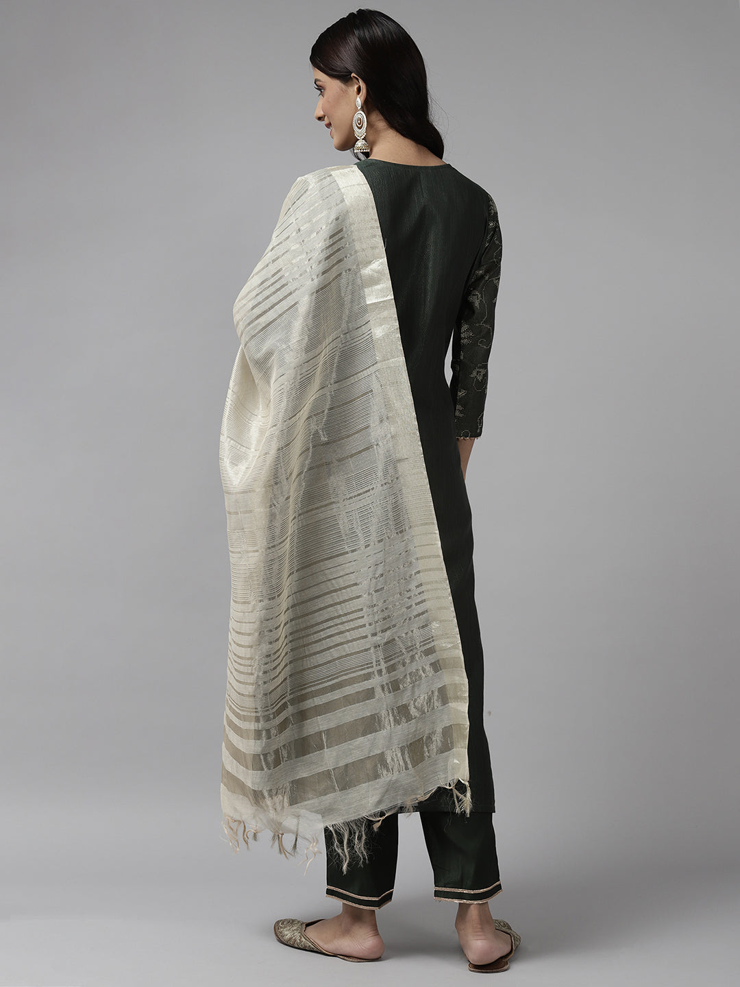 indo era, indoera, indo era kurta, heeramandi dress, heeramandi, dress for women, kurta for women, kurtaset for women, indo era kurta set, indo era suit, anarkali kurta, salwar suit, sharara set, cotton kurta, dress for women, kurta for women, birthday dress for women, gown for women, formal dress for women, party wear for women, summer dress, female kurti, cotton dress for women, kurta with dupatta, dressing style, casual look, new arrival for women, Green suit