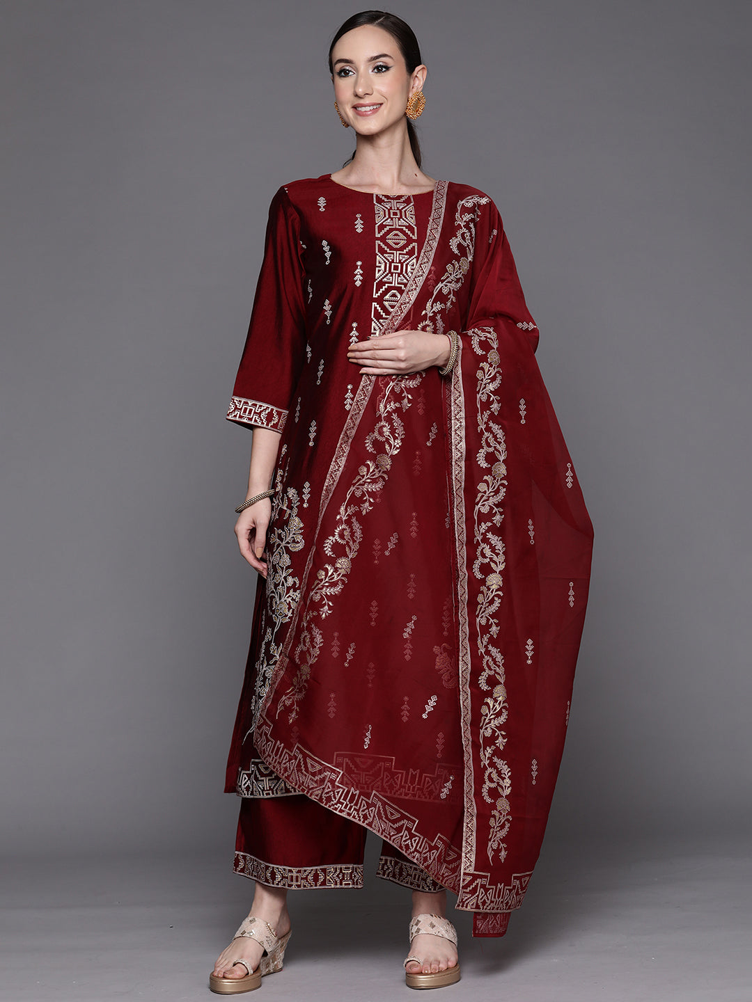 holi outfit for women, holi outfit ideas, holi outfit for men, holi outfit for girls, holi outfit for baby girl, holi outfit for baby boy, holi outfit pinterest, holi outfit ideas men, holi outfits for kids, Eid Outfits, Eid Collection, New Kurta Sets, Salwar Suits for Eid, women's day outfit ideas, women's day outfits, Co-Ords, V-Neck dresses, Round Neck suits, Cotton Kurta Sets, Heavy Outfits For Eid, Pakistani Outfits, Pakistani Kurta Sets, Pakistani Dresses for women