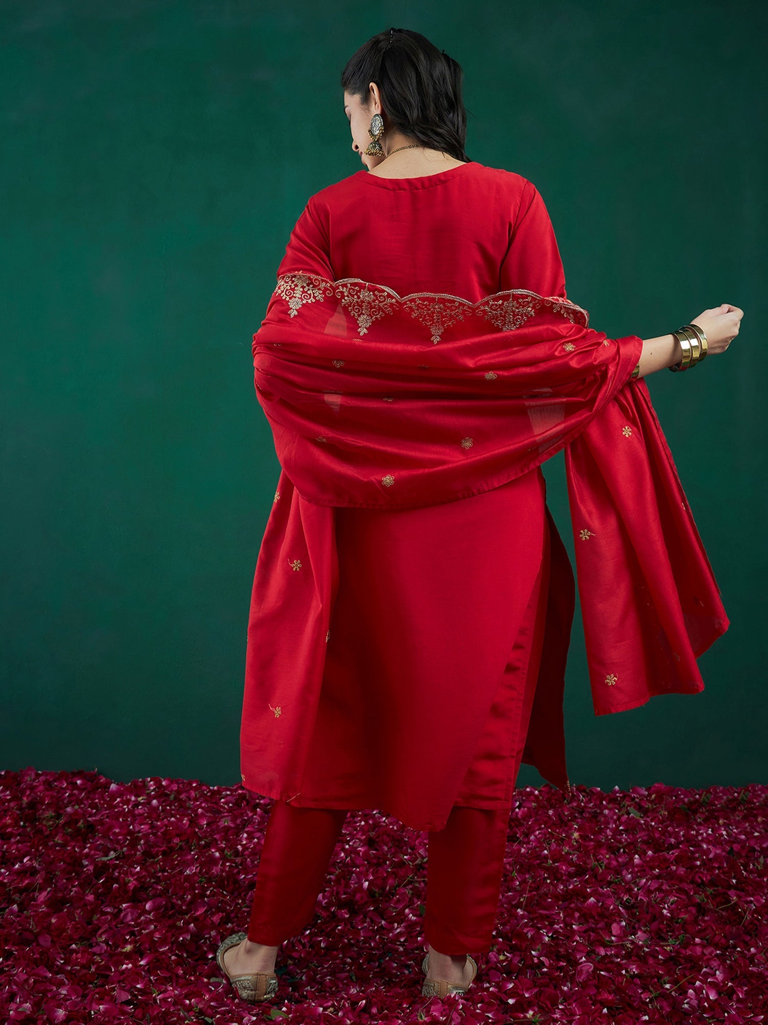 holi outfit for women, holi outfit ideas, holi outfit for men, holi outfit for girls, holi outfit for baby girl, holi outfit for baby boy, holi outfit pinterest, holi outfit ideas men, holi outfits for kids, Eid Outfits, Eid Collection, New Kurta Sets, Salwar Suits for Eid, women's day outfit ideas, women's day outfits, Co-Ords, V-Neck dresses, Round Neck suits, Cotton Kurta Sets, Heavy Outfits For Eid, Pakistani Outfits, Pakistani Kurta Sets, Pakistani Dresses for women