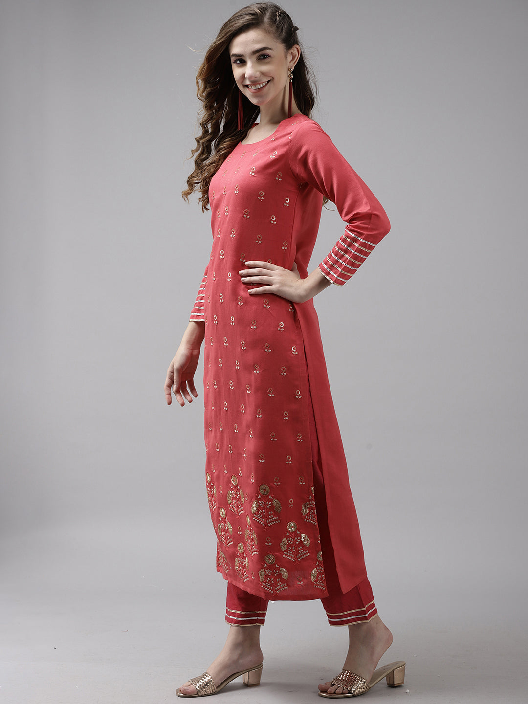 indo era, indoera, indo era kurta, heeramandi dress, heeramandi, dress for women, kurta for women, kurtaset for women, indo era kurta set, indo era suit, anarkali kurta, salwar suit, sharara set, cotton kurta, dress for women, kurta for women, birthday dress for women, gown for women, formal dress for women, party wear for women, summer dress, female kurti, cotton dress for women, kurta with dupatta, dressing style, casual look, new arrival for women, Pink suit
