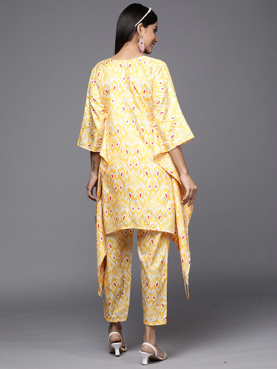 holi outfit for women, holi outfit ideas, holi outfit for men, holi outfit for girls, holi outfit for baby girl, holi outfit for baby boy, holi outfit pinterest, holi outfit ideas men, holi outfits for kids, Eid Outfits, Eid Collection, New Kurta Sets, Salwar Suits for Eid, women's day outfit ideas, women's day outfits, Co-Ords, V-Neck dresses, Round Neck suits, Cotton Kurta Sets, Heavy Outfits For Eid, Pakistani Outfits, Pakistani Kurta Sets, Pakistani Dresses for women