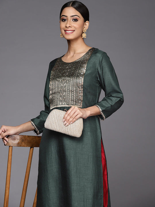 Indo Era Green Solid Straight Kurta